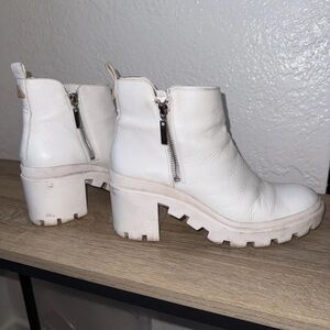 Gianni Bini White Boots Platform Festival Wear Size 9.5